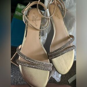 Badgley Mischka Sandals size 8.5